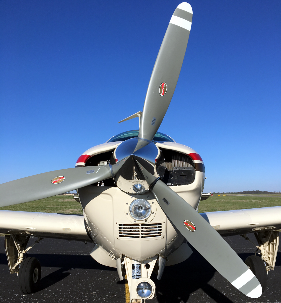 bonanza_f33a_front_nose_crop-951x1024